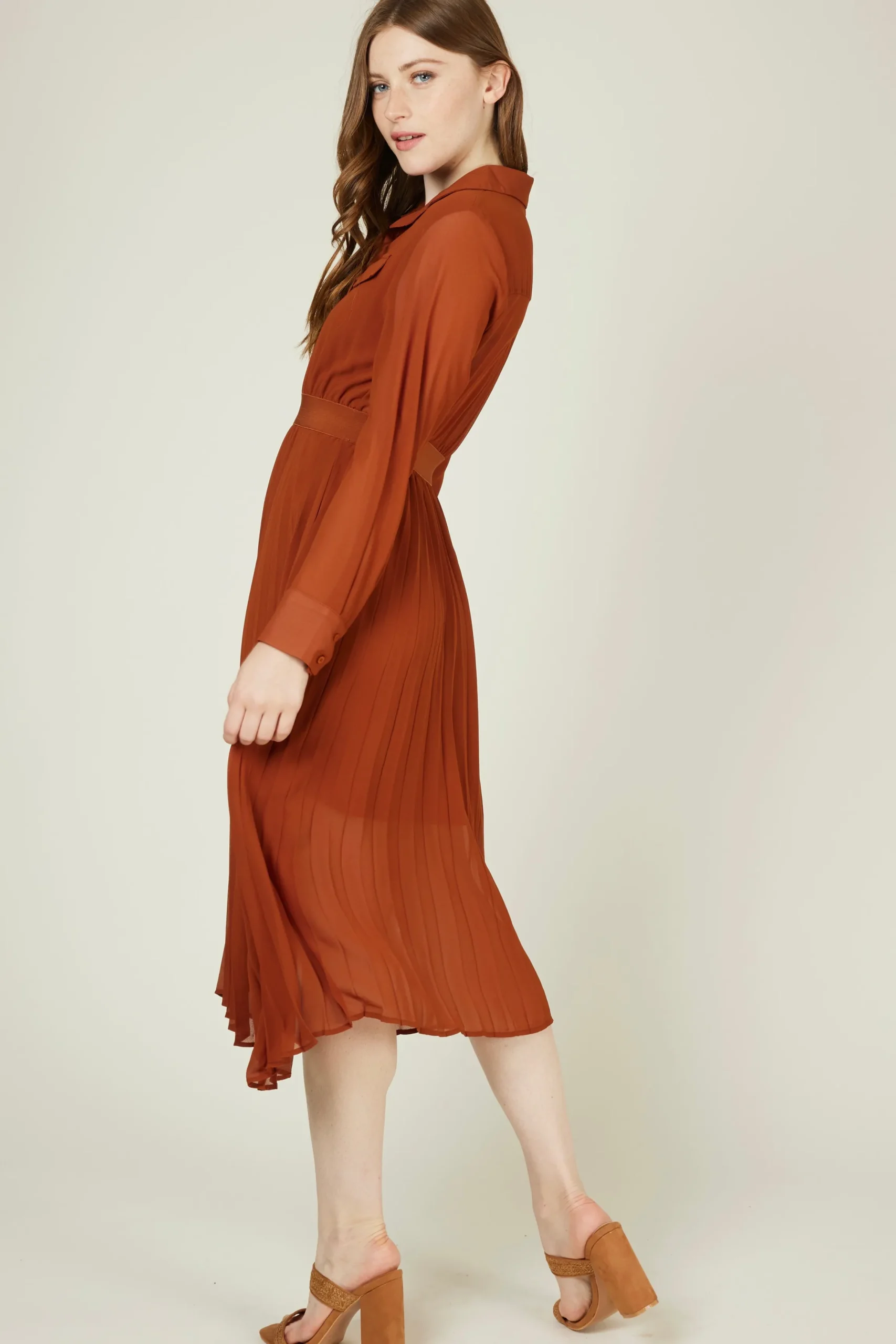 eliott_2.webp ELIOTT