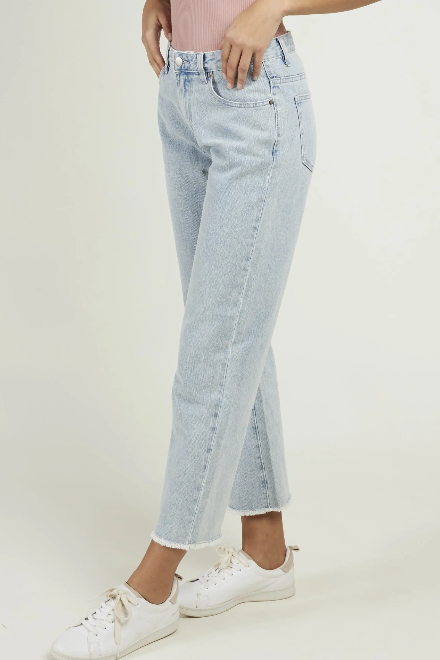 johnny_3.webp JOHNNY
