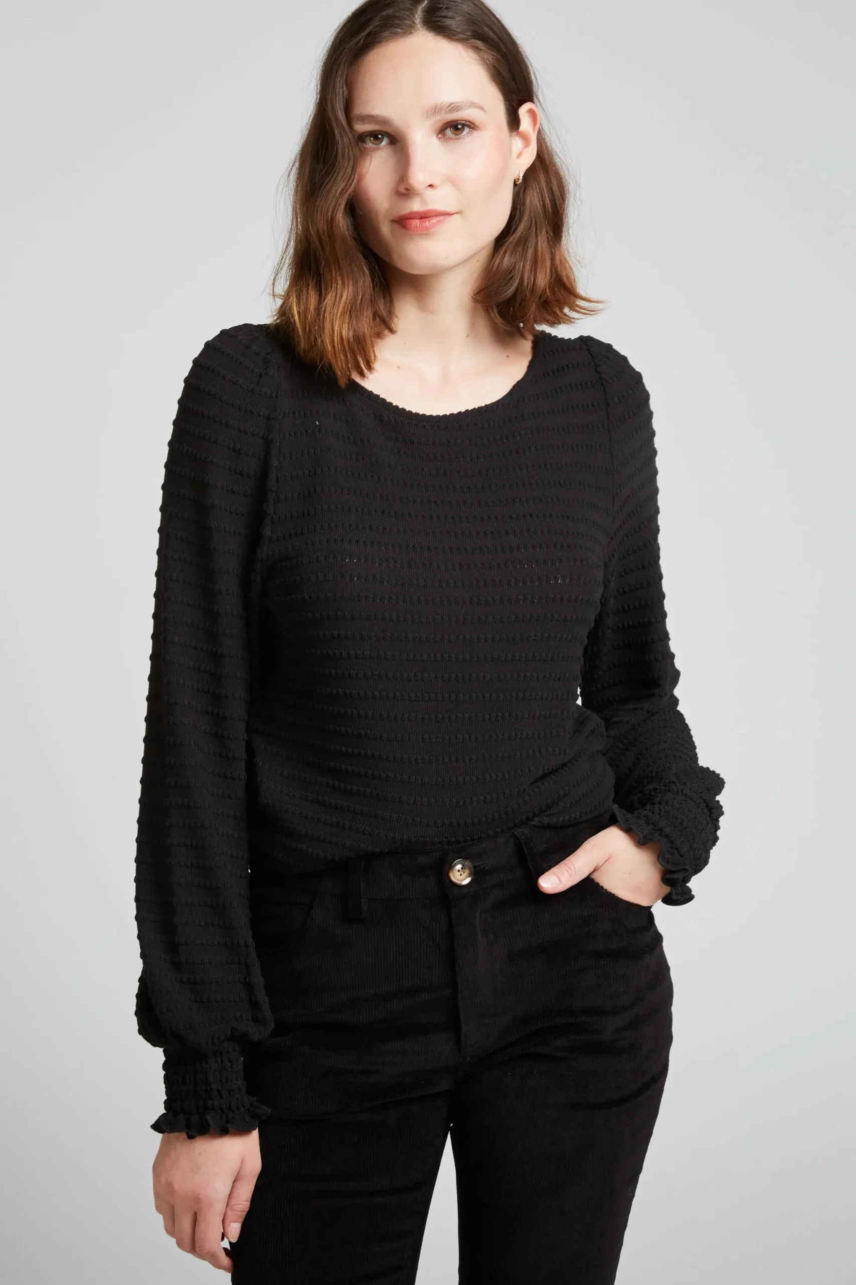ninon_1.webp NINON